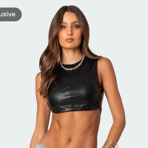 Edikted Porsha Open Back Faux Leather Crop Top NWT Size XS - Picture 1 of 5